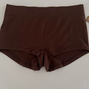 Skims Brown Seamless Shorts